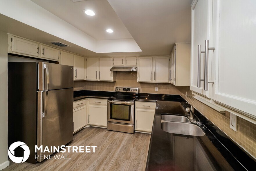 Building Photo - 10218 Grand Mdw Dr