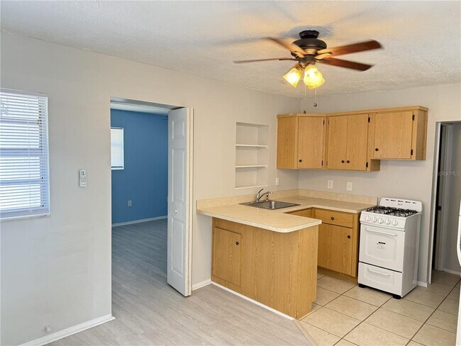 Building Photo - 123 S Arlington Ave