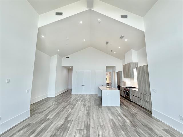 Building Photo - 3525 Normandy Ave