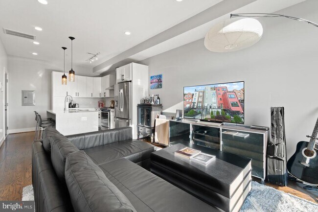 Building Photo - 3525 14th St NW