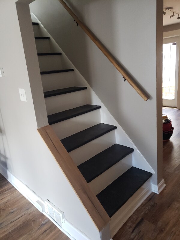 Building Photo - 602 Middle St