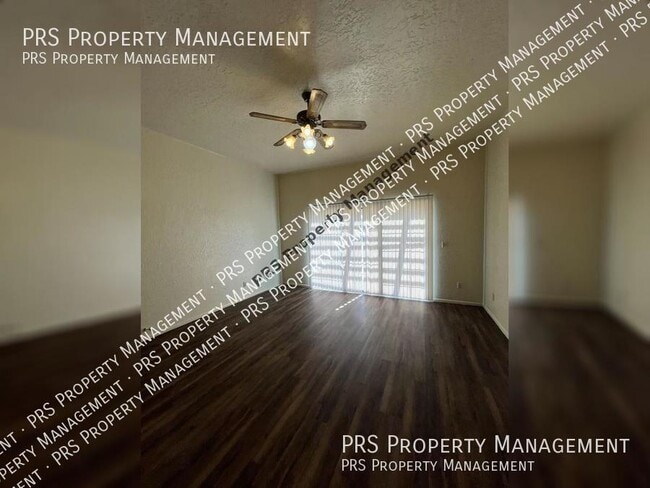 Building Photo - 7701 S Heather Dr