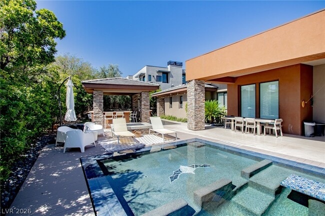 Building Photo - 69 Hawk Ridge Dr