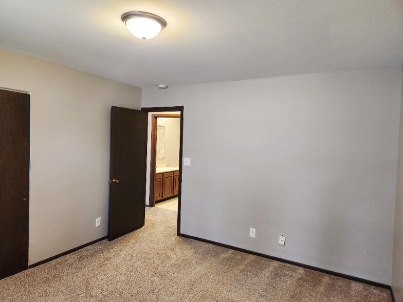 Building Photo - 1516 Sycamore St