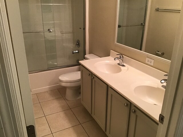 Building Photo - 193 King Arthur Court