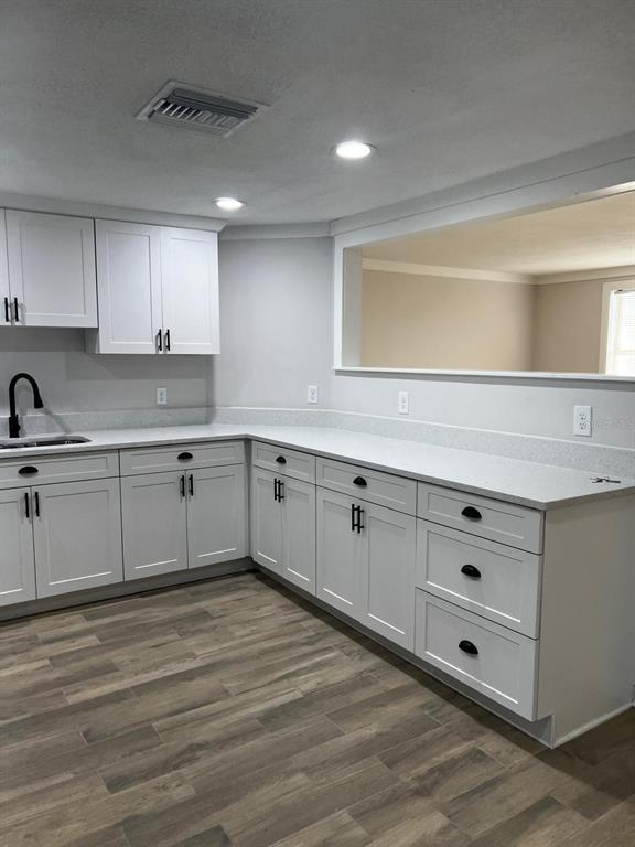 Building Photo - 9033 Pegasus Ave