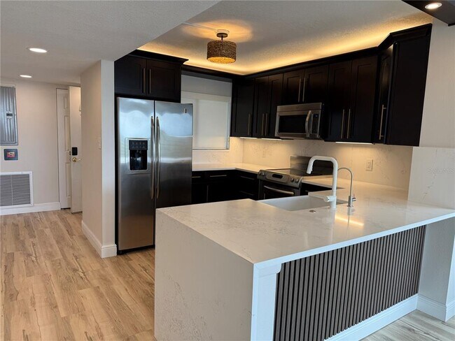 Building Photo - 4823 Ebbtide Ln