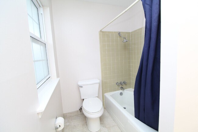 Building Photo - Pool Home with Office, Two Primary Suites ...