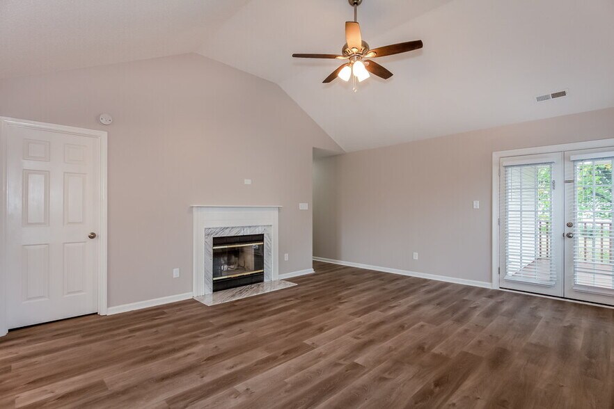 Building Photo - 9625 Mary Juan Ln