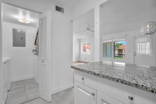 Building Photo - 4991 Sable Pine Cir