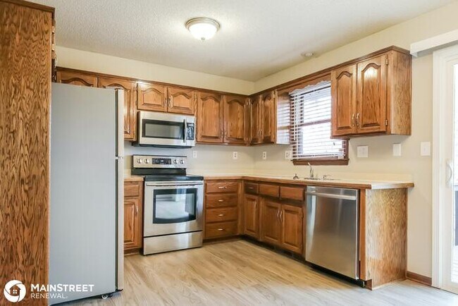 Building Photo - 9722 NW 87th St, Kansas City, MO 64153