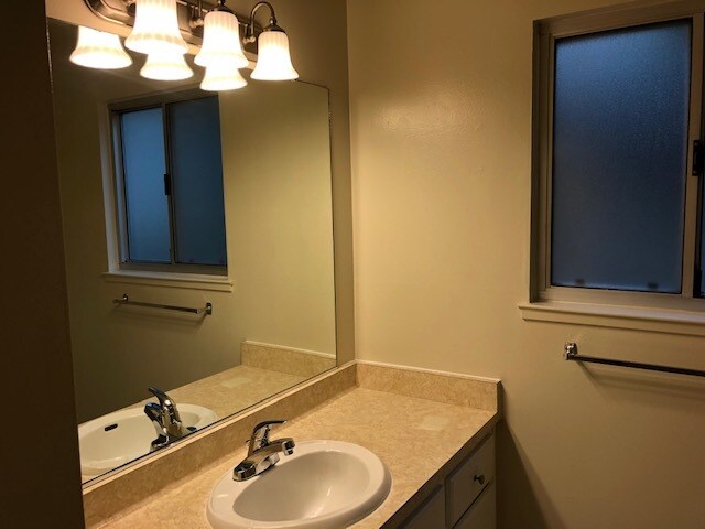 Bathroom1 - 3515 Chestnut Ave