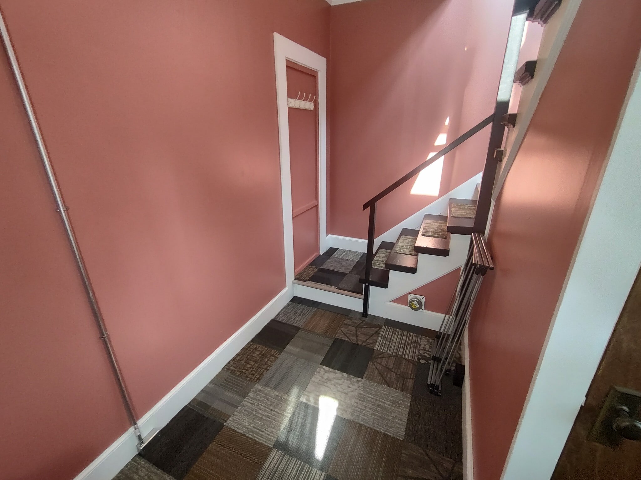 Building Photo - 8 Russell St