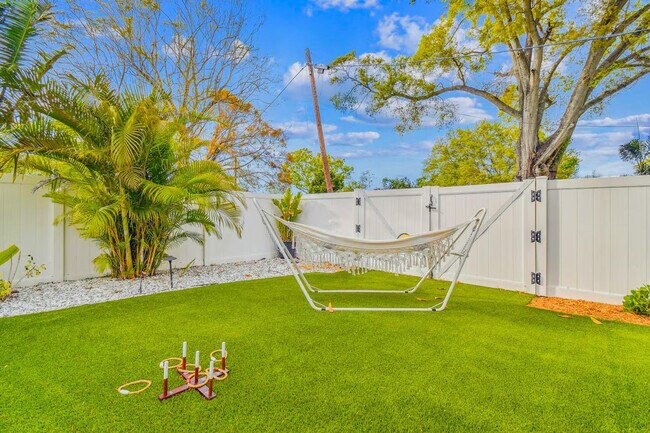 Building Photo - 1107 W Braddock St