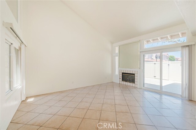 Building Photo - 9769 Hampton Ct