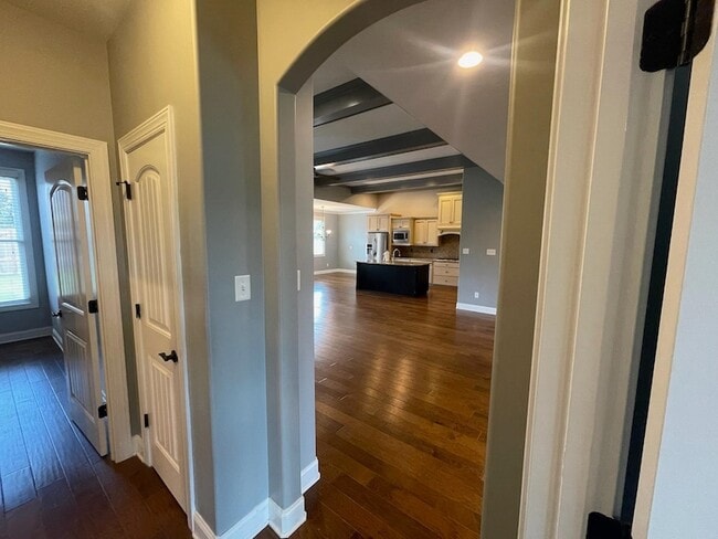 Building Photo - 556 Althea Ln