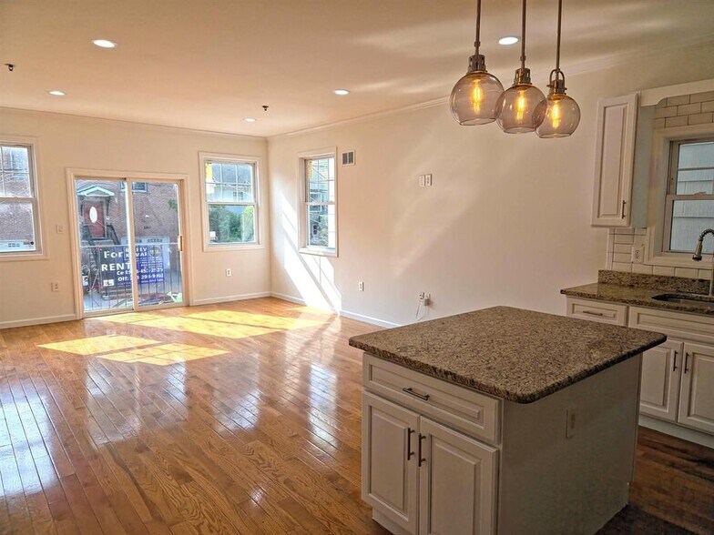 Kitchen - 189 Terrace Ave