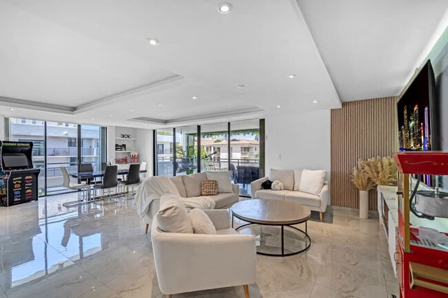 Building Photo - 468 Golden Isles Dr