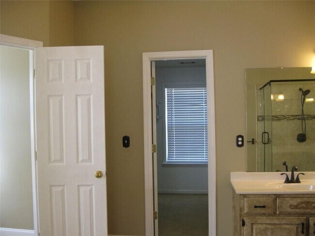 Building Photo - 5465 Derby Chase Ct