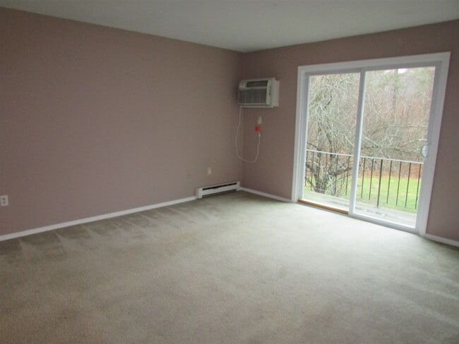 Building Photo - 114 Capitol Hill Dr