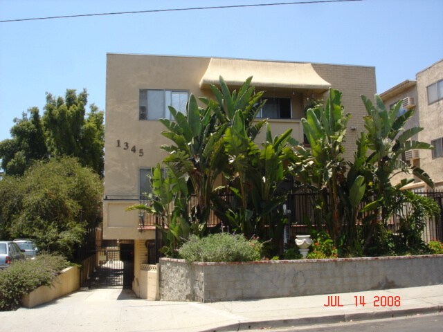 Building Photo - 1345 N Orange Dr