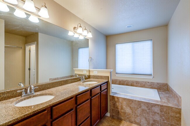 Building Photo - 957 Salmon Pond Way