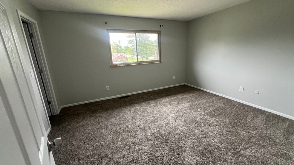 Building Photo - 5786 Applebrook Ct