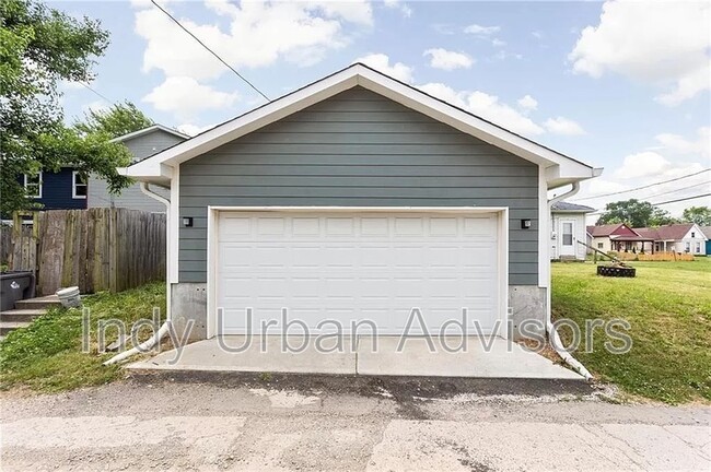 Building Photo - 1404 Spann Ave