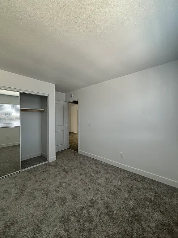 Building Photo - 1610 W Civic Center Dr