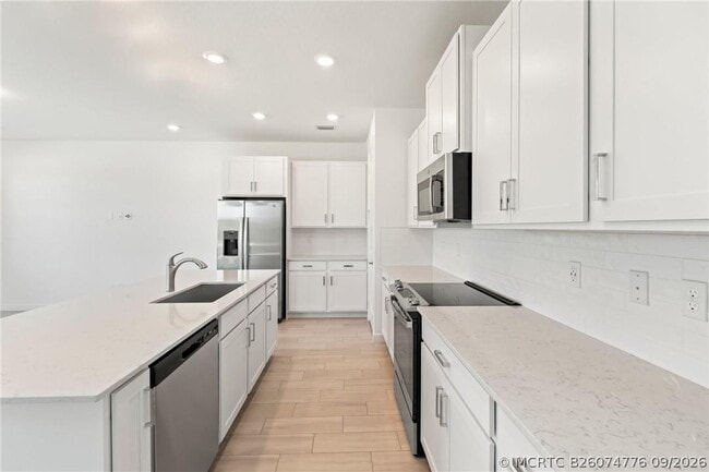 Building Photo - 22851 Hillgard Ave