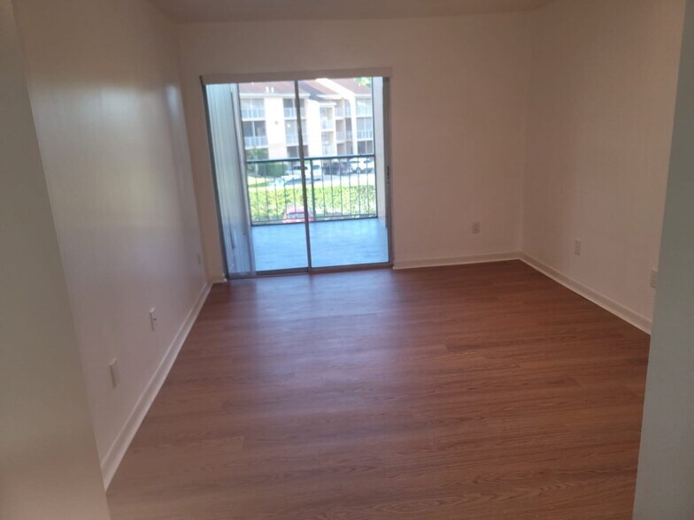 Building Photo - 15285 SW 107th Ln