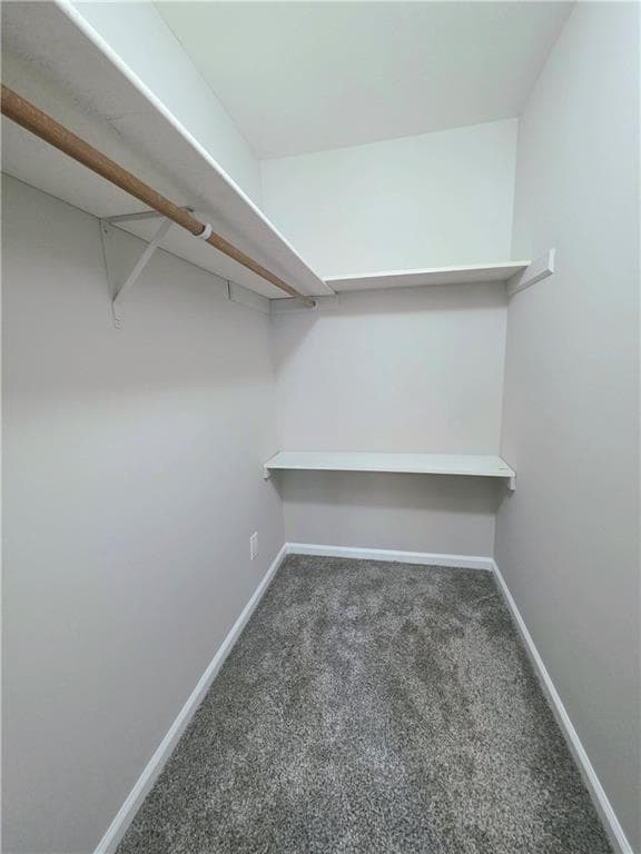 Building Photo - 765 N Parkwood Rd