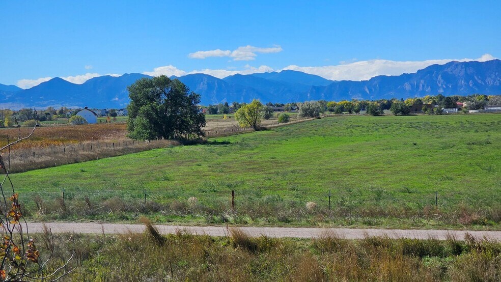 Building Photo - 1858 Centaur Cir