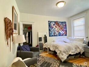 Building Photo - Nicely maintained, inexpensive studio in a...