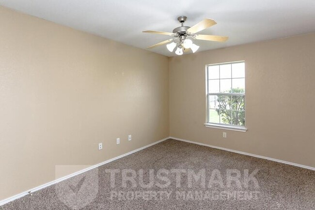 Building Photo - 5406 Shawn Dr