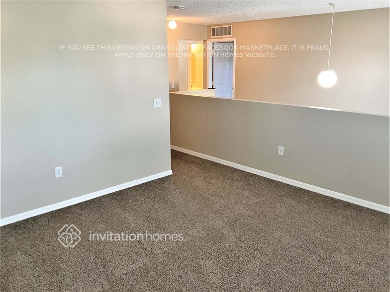 Building Photo - 1754 McFarlane Ave