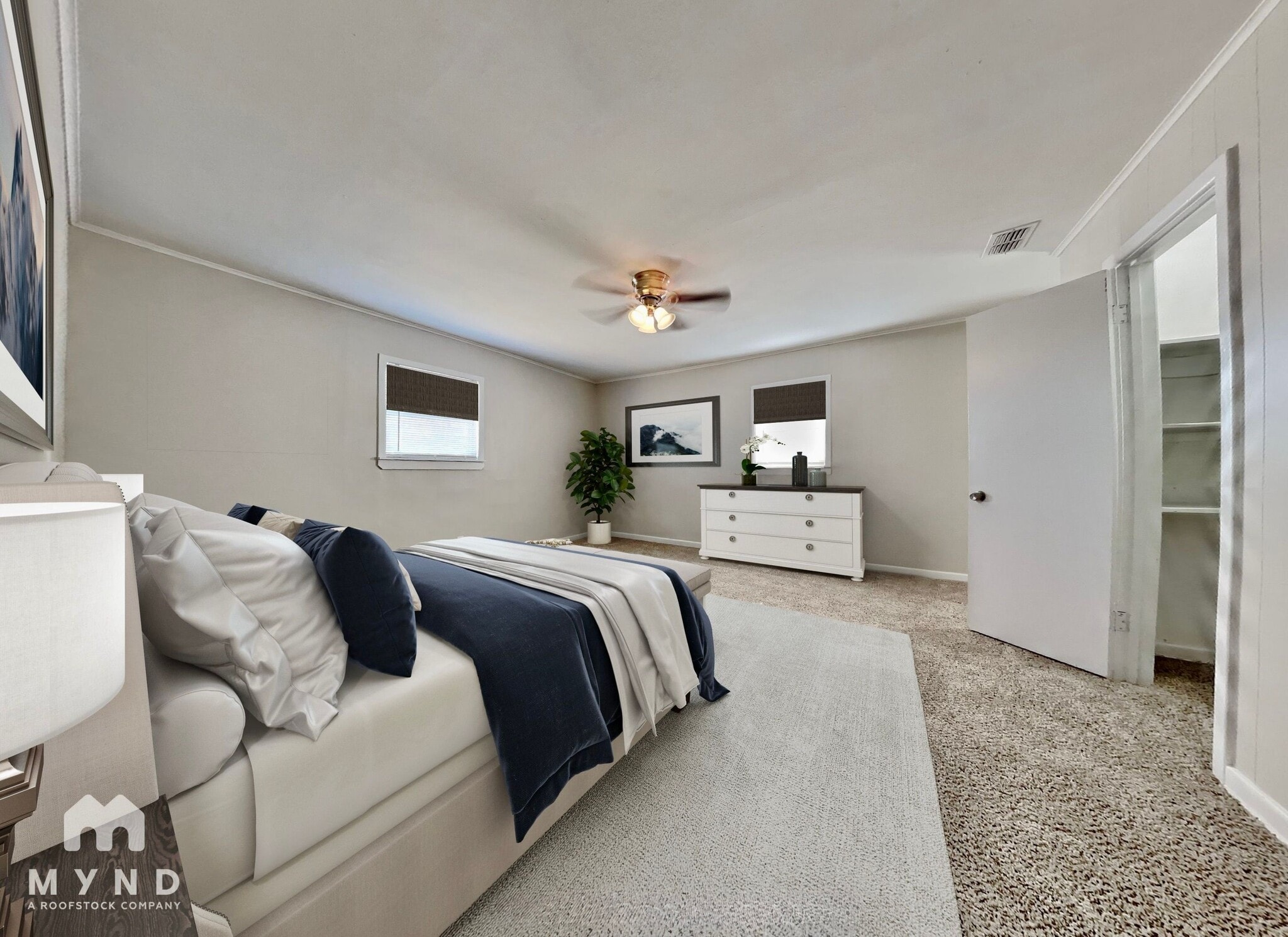 Building Photo - 108 N Avenue V