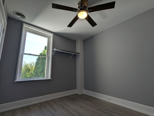 Building Photo - 9 Cataract St