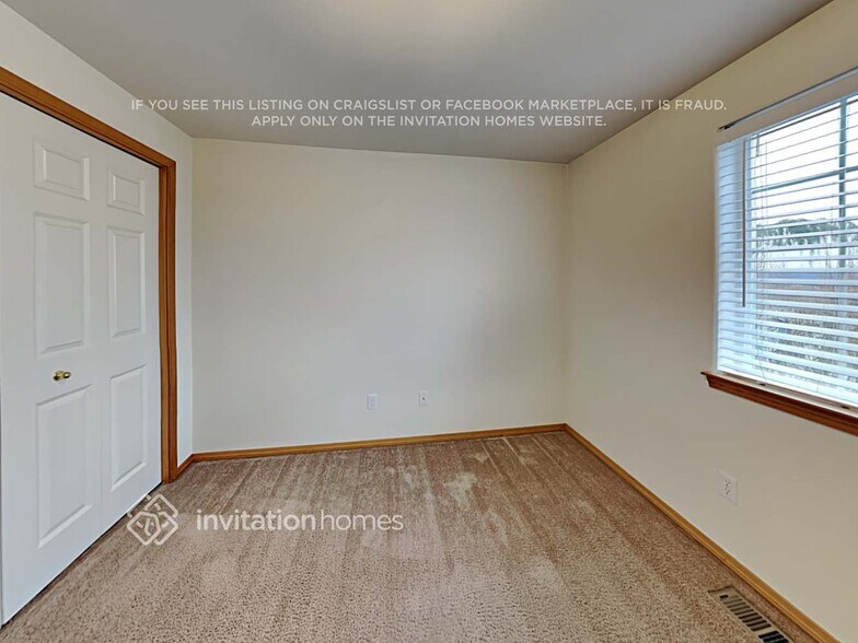 Building Photo - 17617 Upland Dr