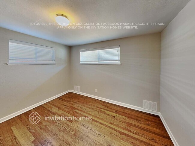 Building Photo - 1415 S Depew St