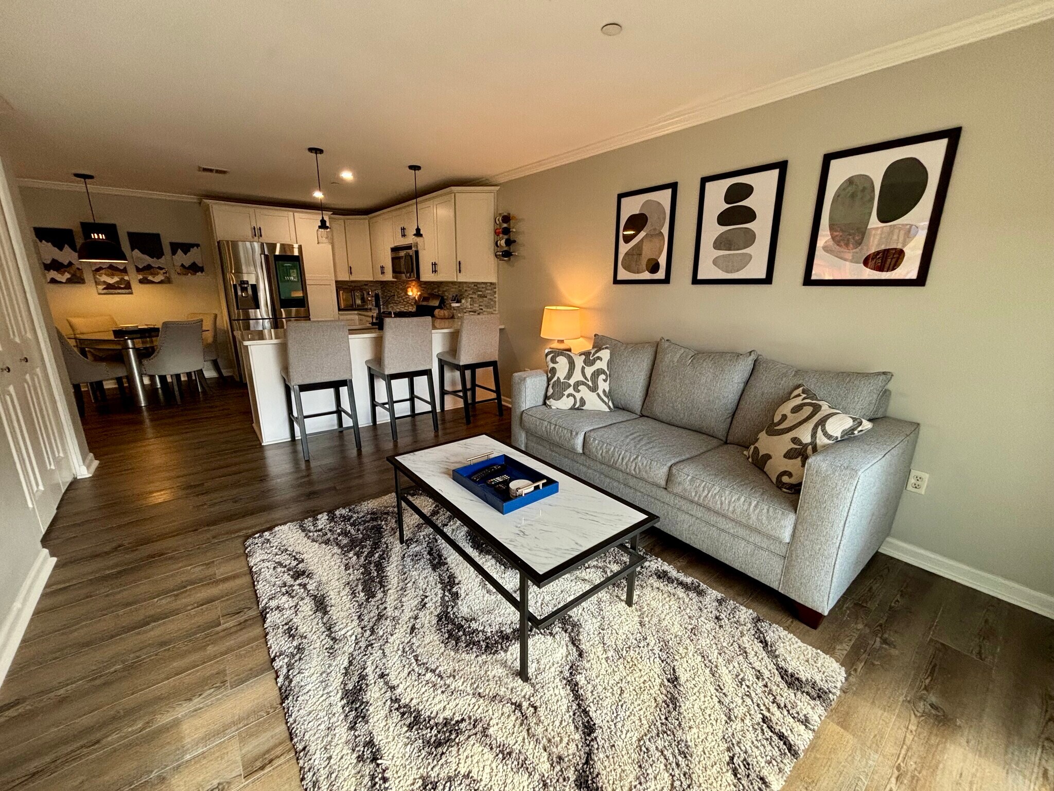 Building Photo - 34 Schoolhouse Dr