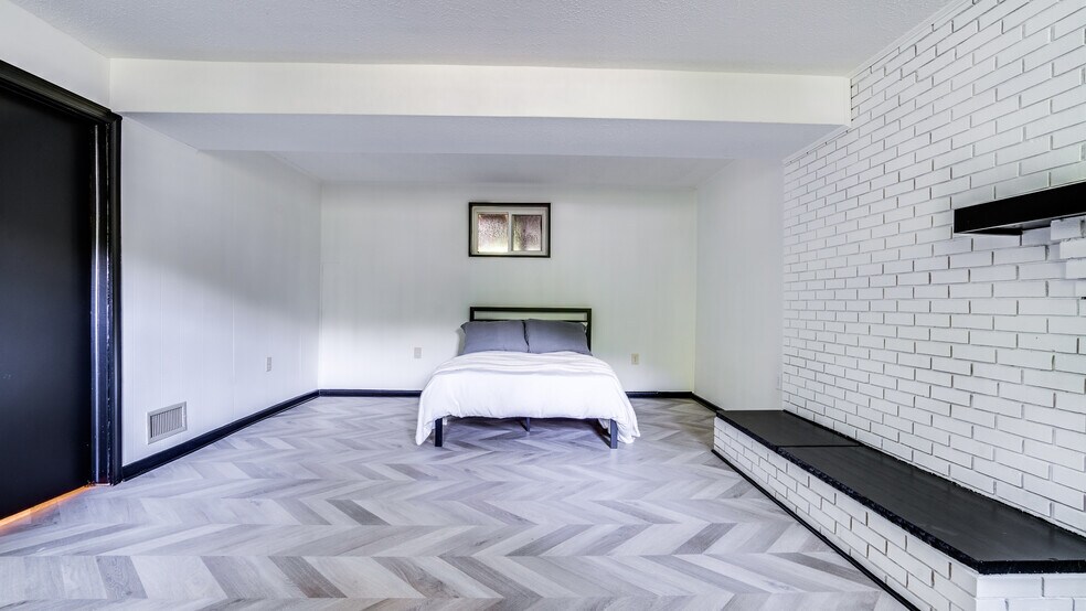 LL Rec Room - 15012 Olddale Rd