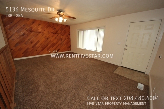 Building Photo - 5136 Mesquite Dr