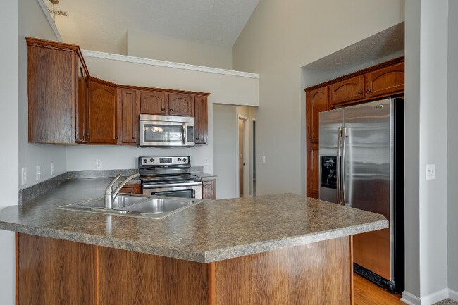 Building Photo - 103 Blossom Ct
