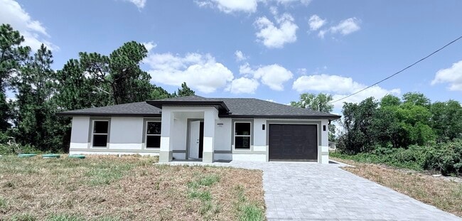 Primary Photo - 382 McArthur Blvd
