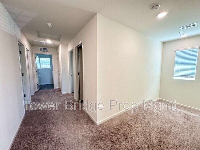 Building Photo - 11789 Plato Way