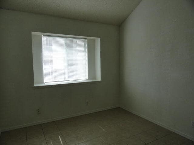 Building Photo - 7736 Luz De Camino Way