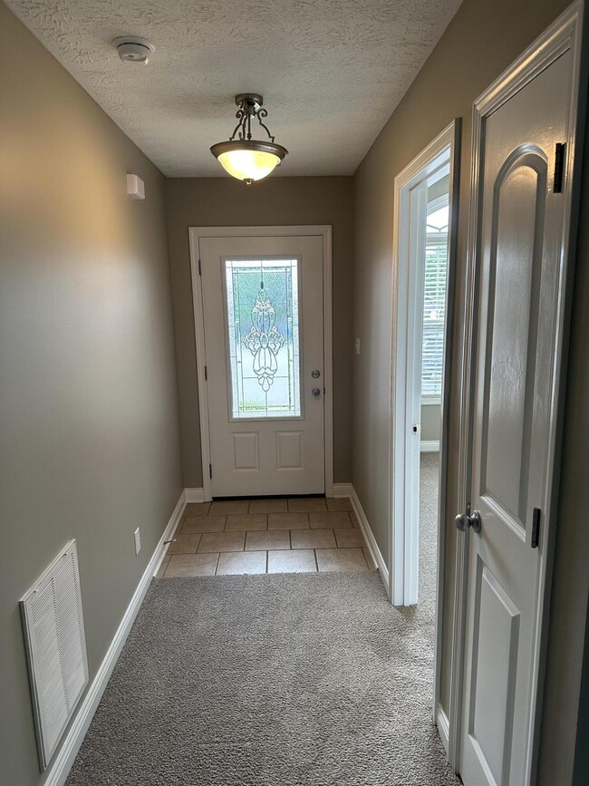 Building Photo - 106 Bluegrass Beat Cove