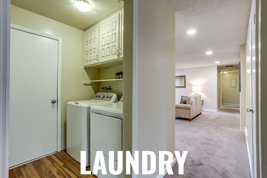 Building Photo - 15054 E Dartmouth Ave