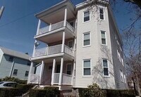 Building Photo - 36 Seymour St